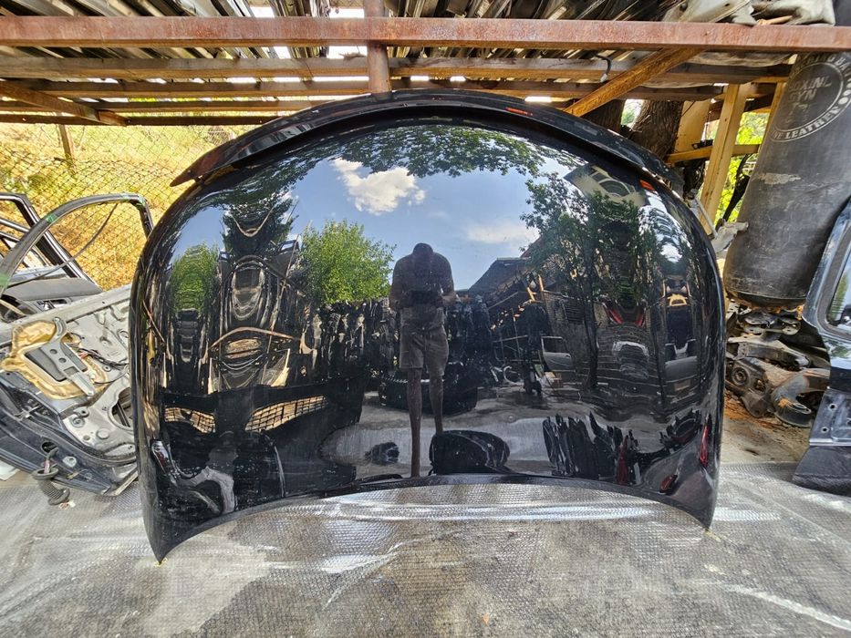 Капот Infiniti QX56 2010