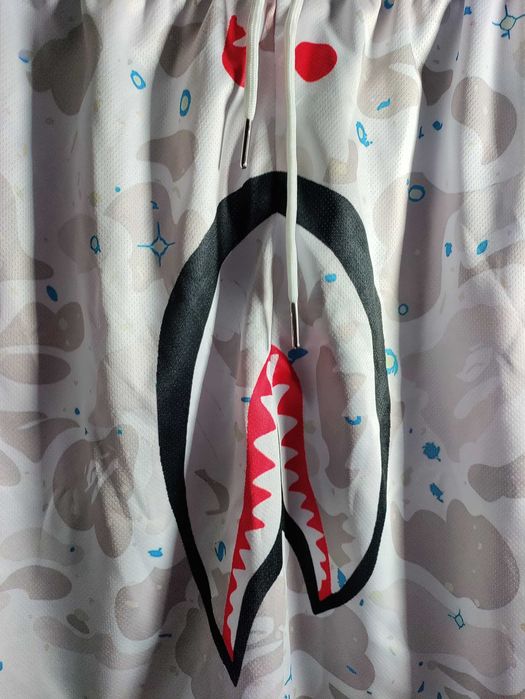 Pantaloni scurti Bape marimea M