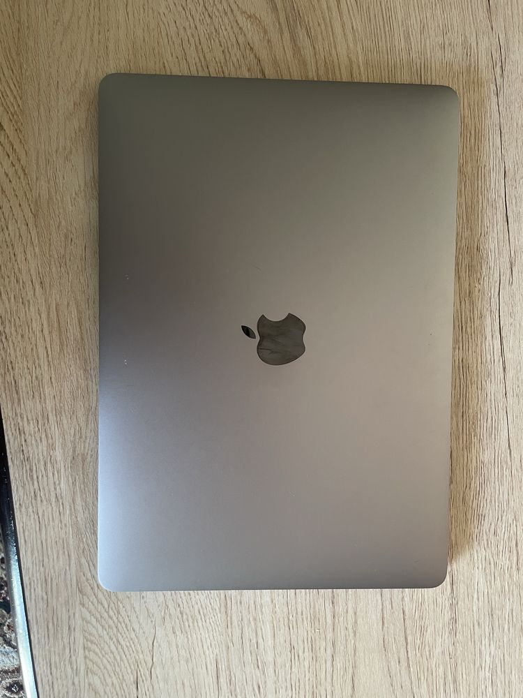 Macbook pro 2017 touchbar 512gb