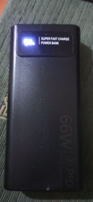 Пауэрбанки 2 шт на 90 и 100