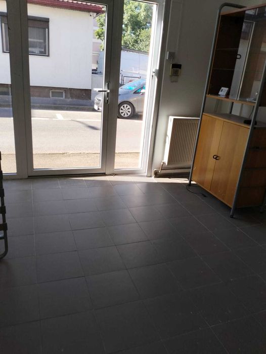 Închiriez spațiu pentru birou sau depozit 50m