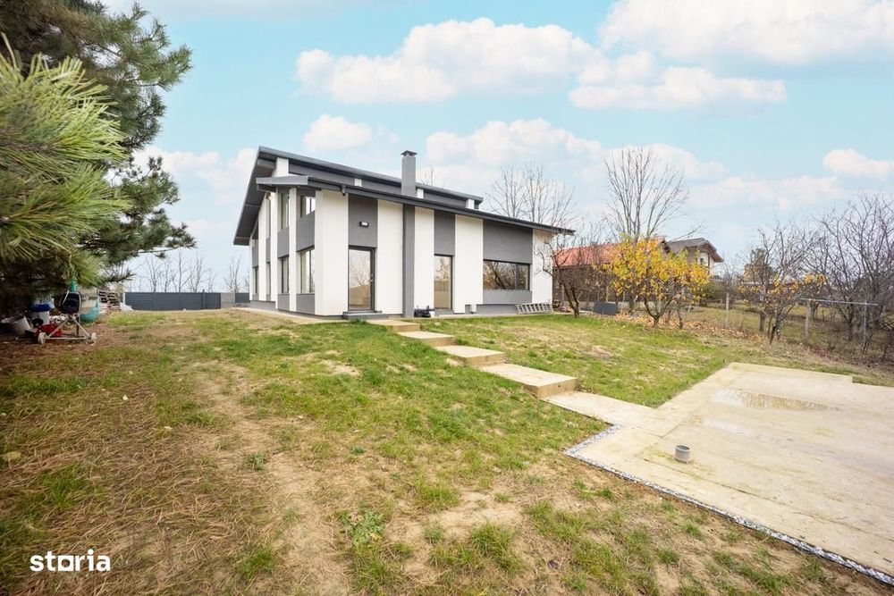 BARN HOUSE 4 camere HlinceaTEREN 1500 mp