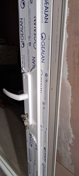 Ușă  termopan Gealan