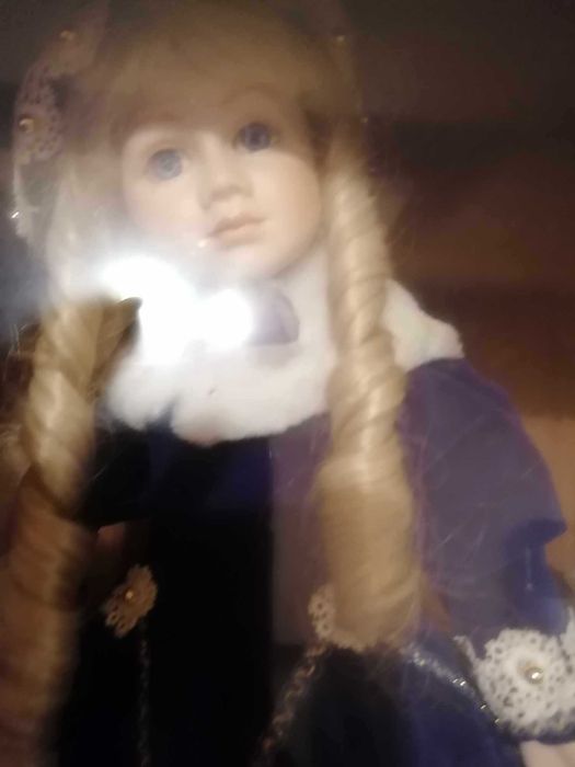 Порцеланова кукла Маргарет Лин