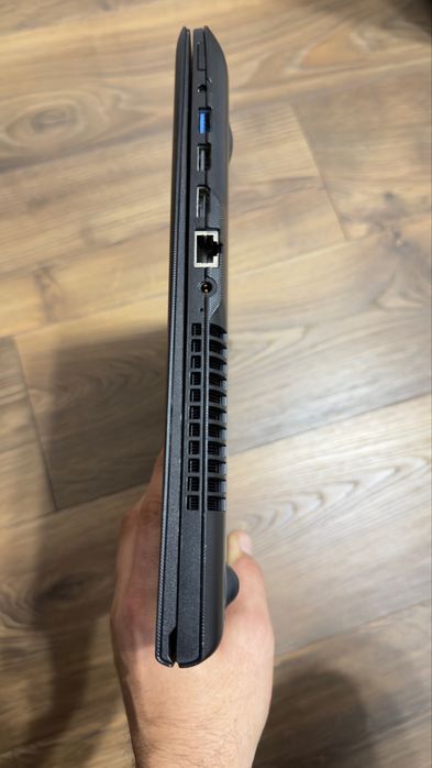 Laptop lenovo ideapad 100