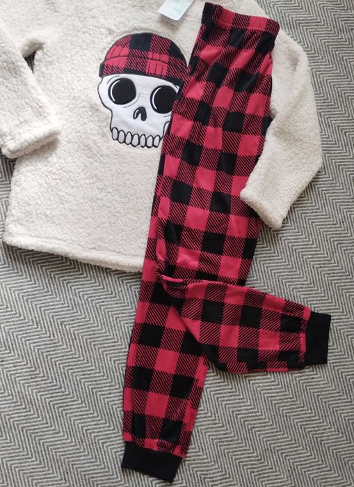 Primark пижама скелет ръст 146см