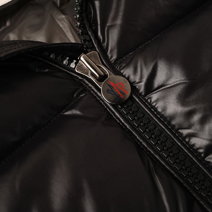 Geaca Moncler Neagra