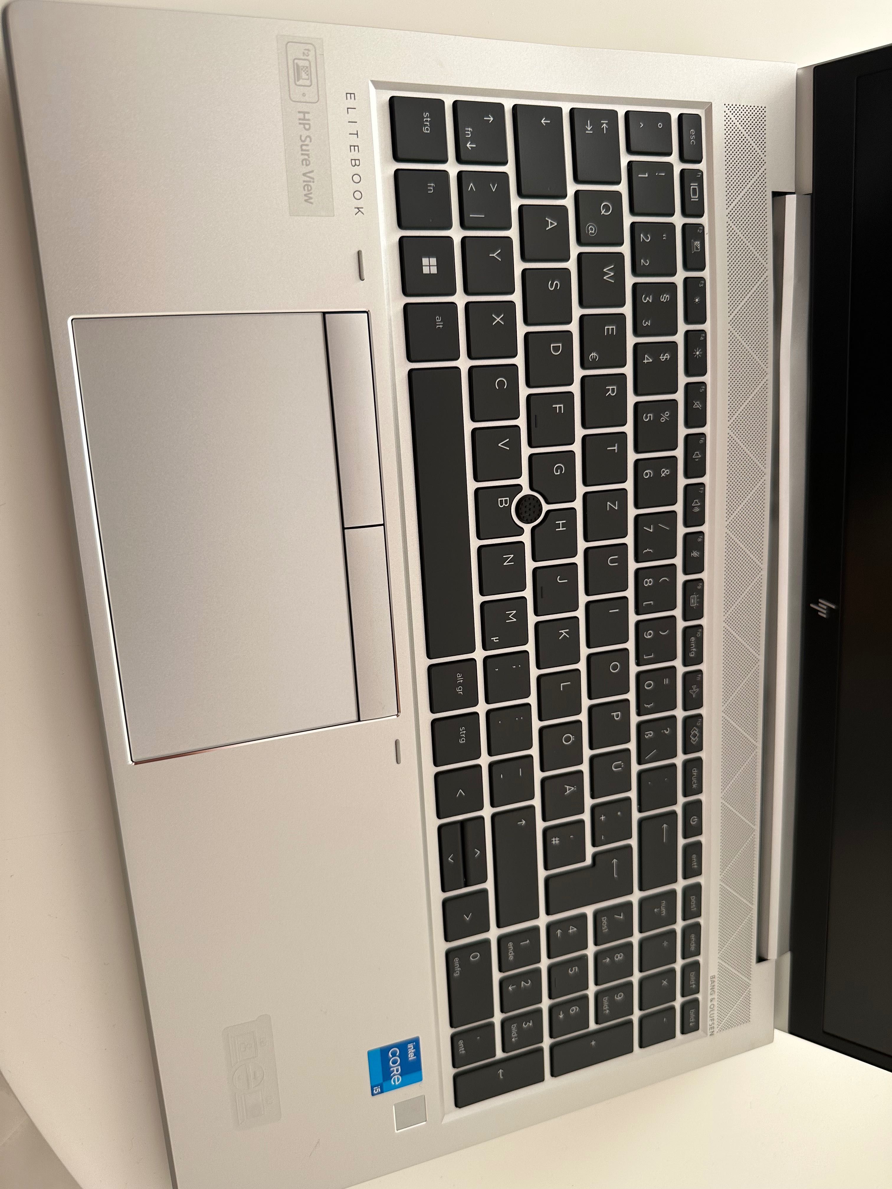 HP EliteBook 850 G8/16RAM/500SSD нов!