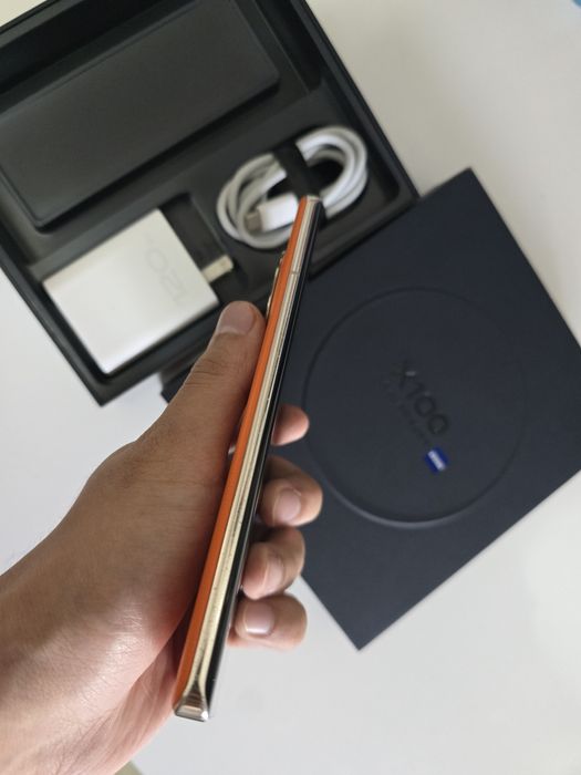 Vivo x100 в полном комплекте