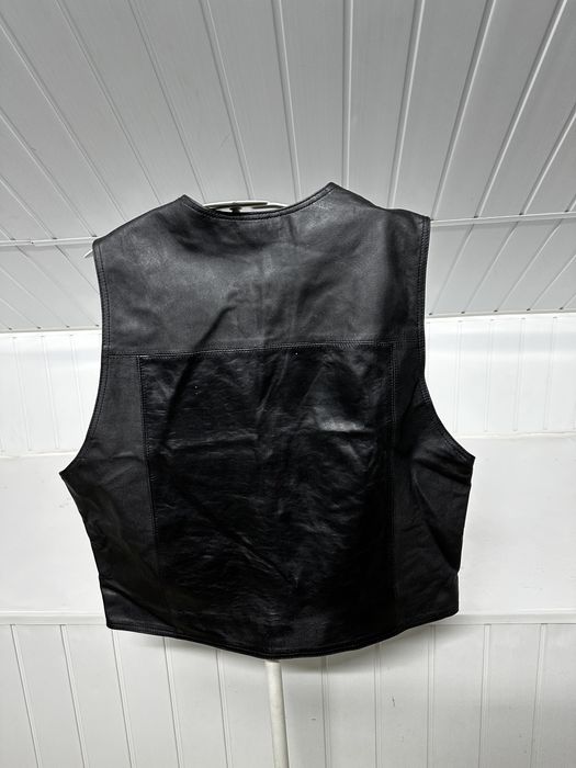 Vesta moto de piele M nouă  marca Different
