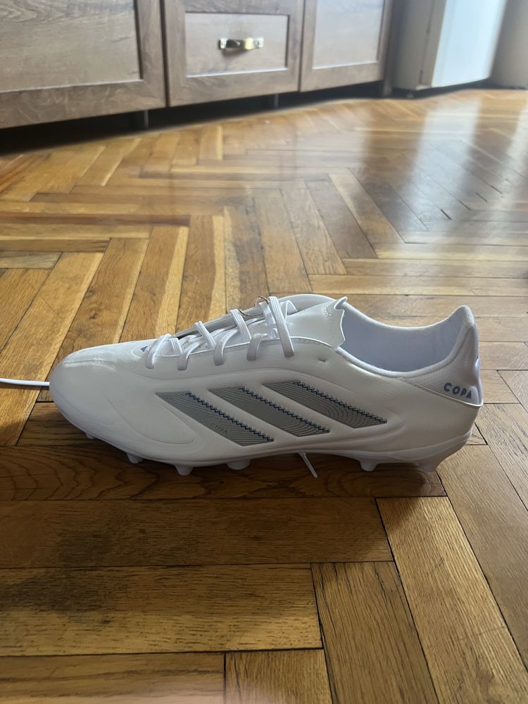 Футболни бутонки copa  pure 3 league