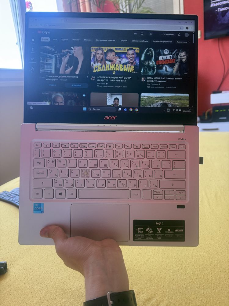 Лаптоп acer swift 3 ultrabook светеща клавиатура