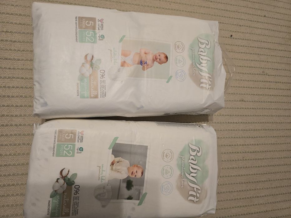 Lot scutece si chilotel BabyFit mas 5 2 bax sigilate 104 buc