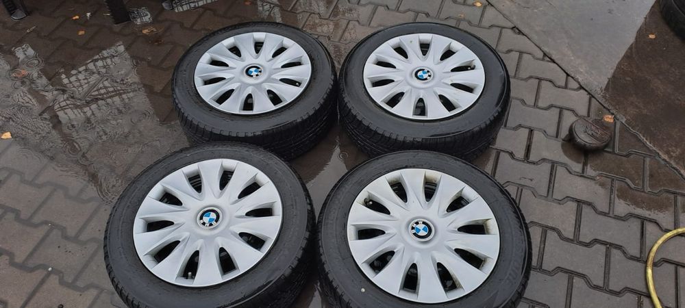 Jante BMW cu anvelope iarna si capace originale pentru BMW F30 F31