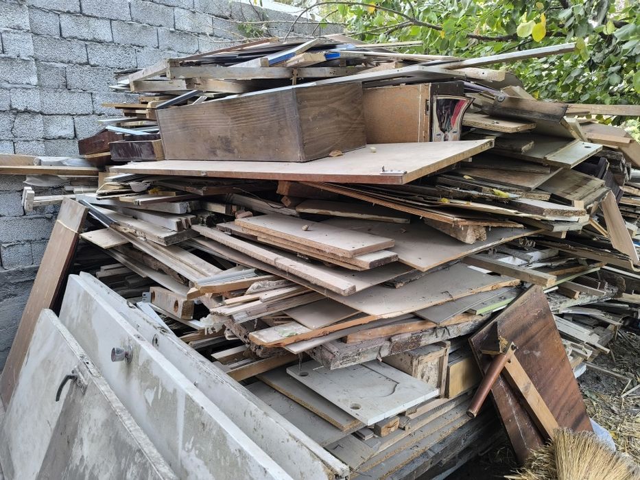 Утин сотилади хар хил турдаги утинлар бор