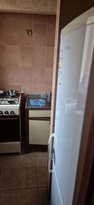 Vand apartament et. 1 cu 2camere