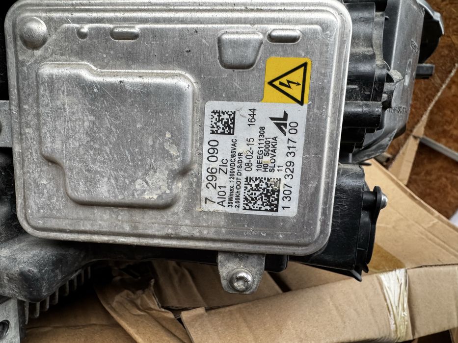 Far dreapta Bi-xenon adaptiv Bmw seria 5 F10 F11 facelift 2014 - 2016