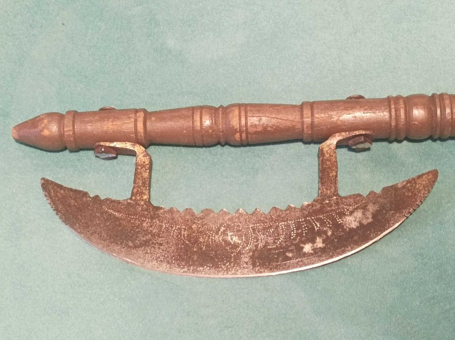 Halebarda, pentru colectie, panoplie sau chiar folosita ca topor