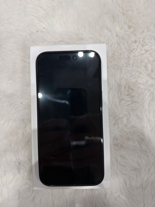 Iphone 15 128 G топ състояние