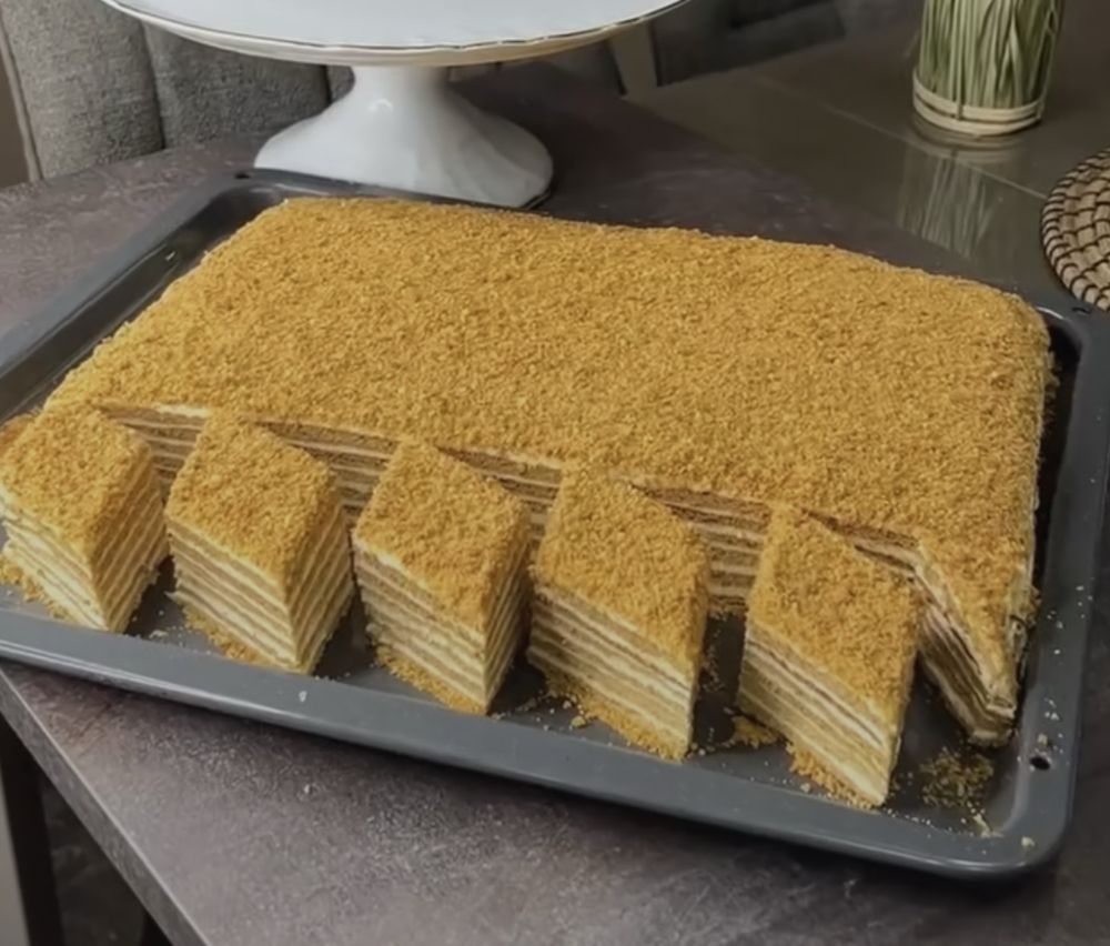 Medoviy tort buyurtma
