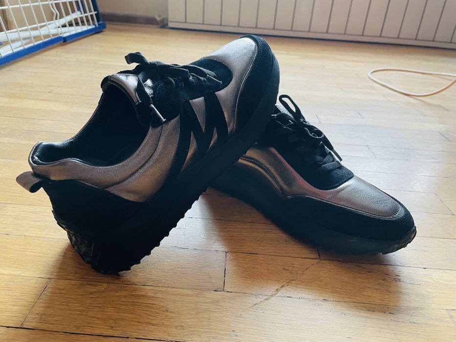 Дамски маратонки от естествена кожа