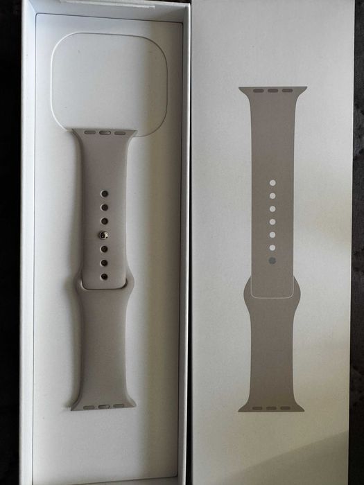 Смарт часовник Apple Watch SE2 v2 Cellular, 40mm, S/M, Starlight Sport