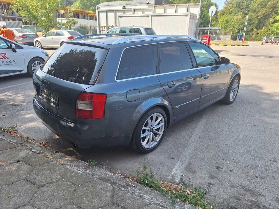 Продавам Audi a4 авант