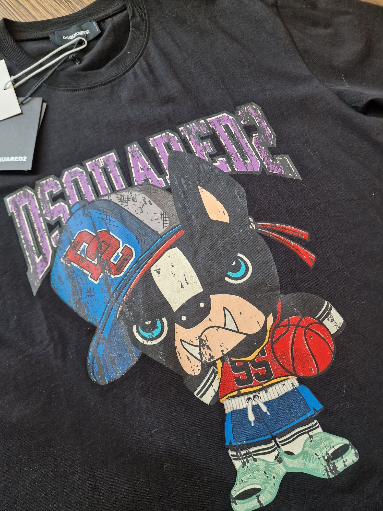 Страхотна мъжка тениска DSQUARED2 размер  L/ XL 2XL