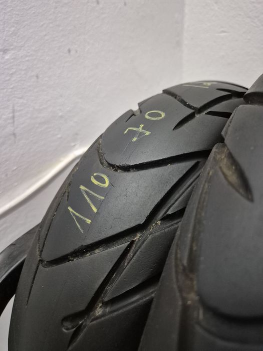 Set anvelope moto 110 70 12 cu 120 70 12 Duro