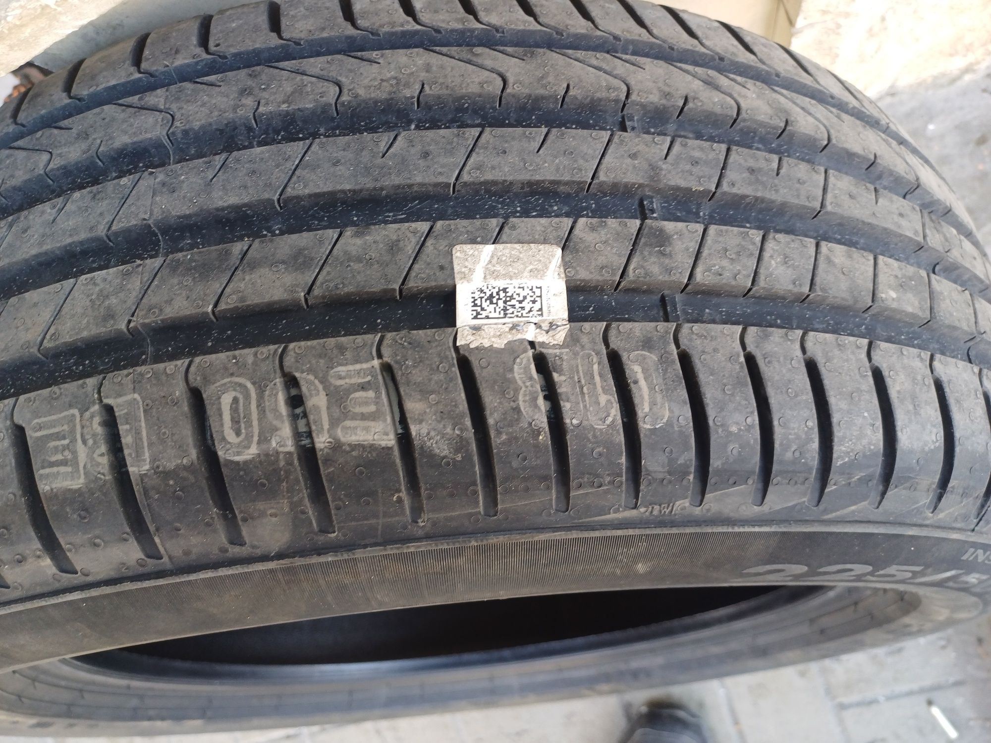Чисто НОВИ ЛЕТНИ ГУМИ - 225/50/18 PIRELLI cinturato летни гуми