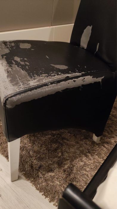 Vand set de 8 scaune - structura de lemn, extrem de rezistente