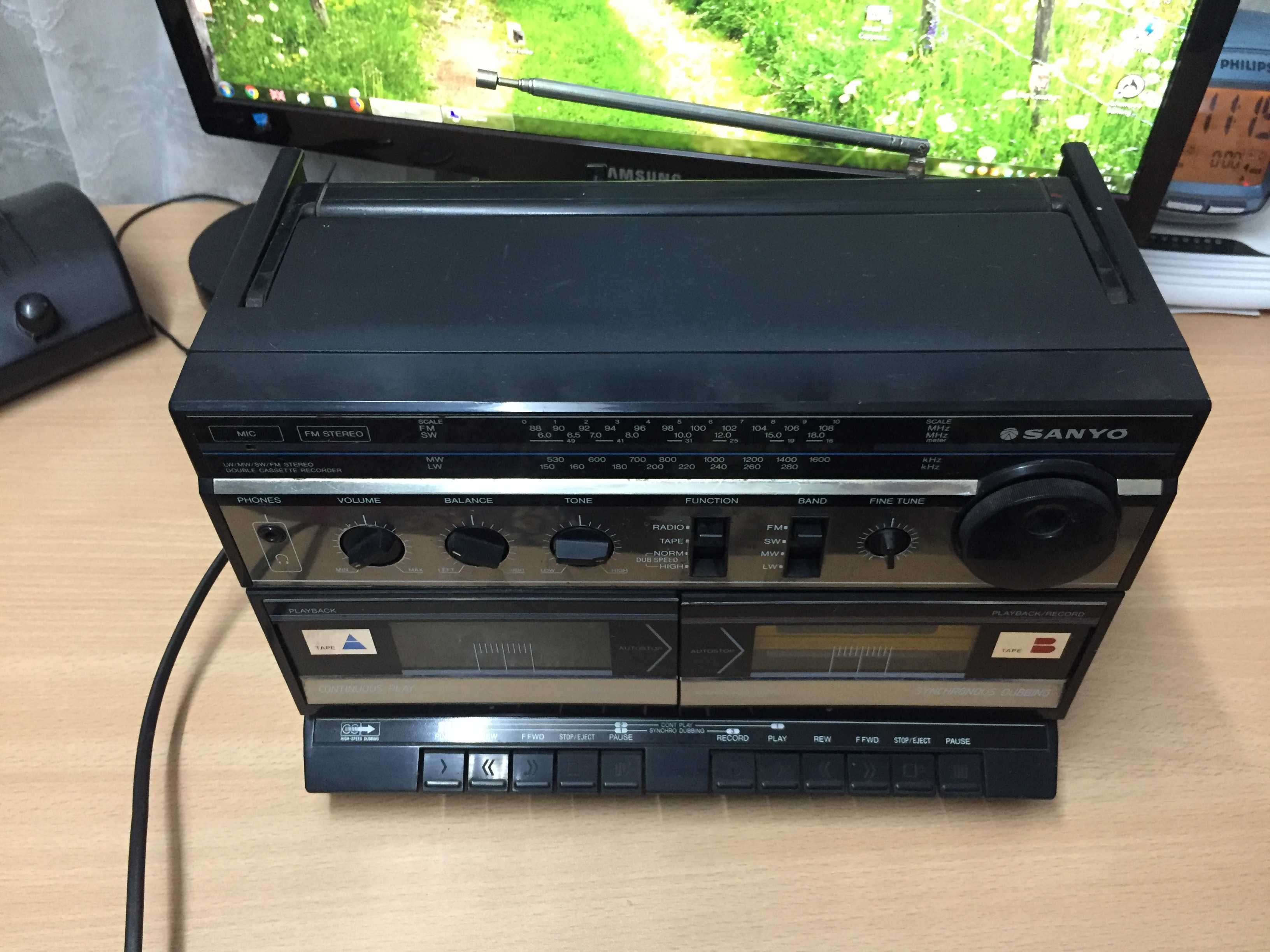 Двукасетъчен Радио Касетофон SANYO MW170L *1985 г-Япония