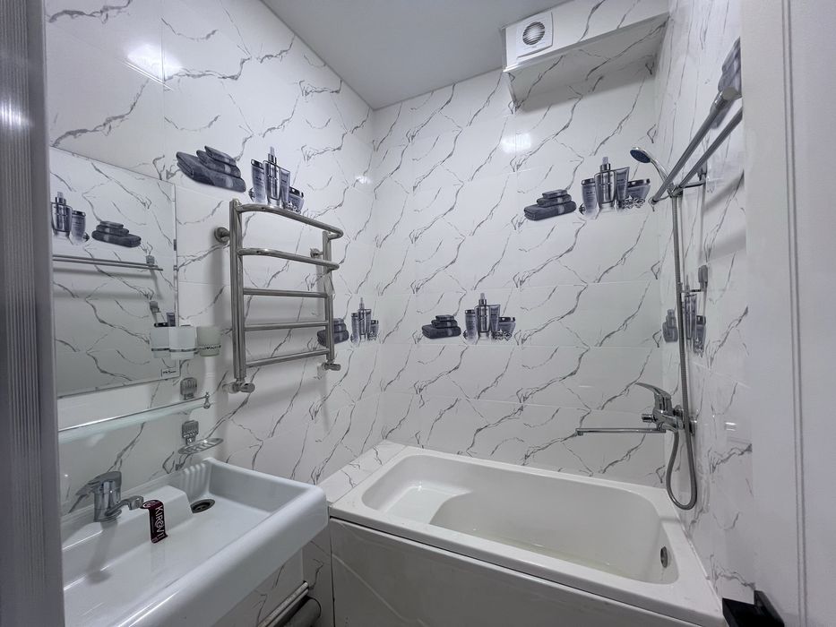 Срочно. Квартира 9 мик. 3-х комнатная