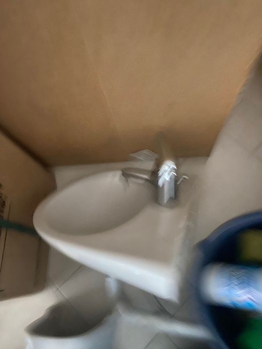 Тоалетни чинии, Мивки,