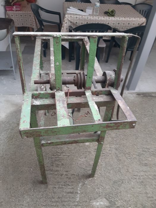 Стойка за циркуляр