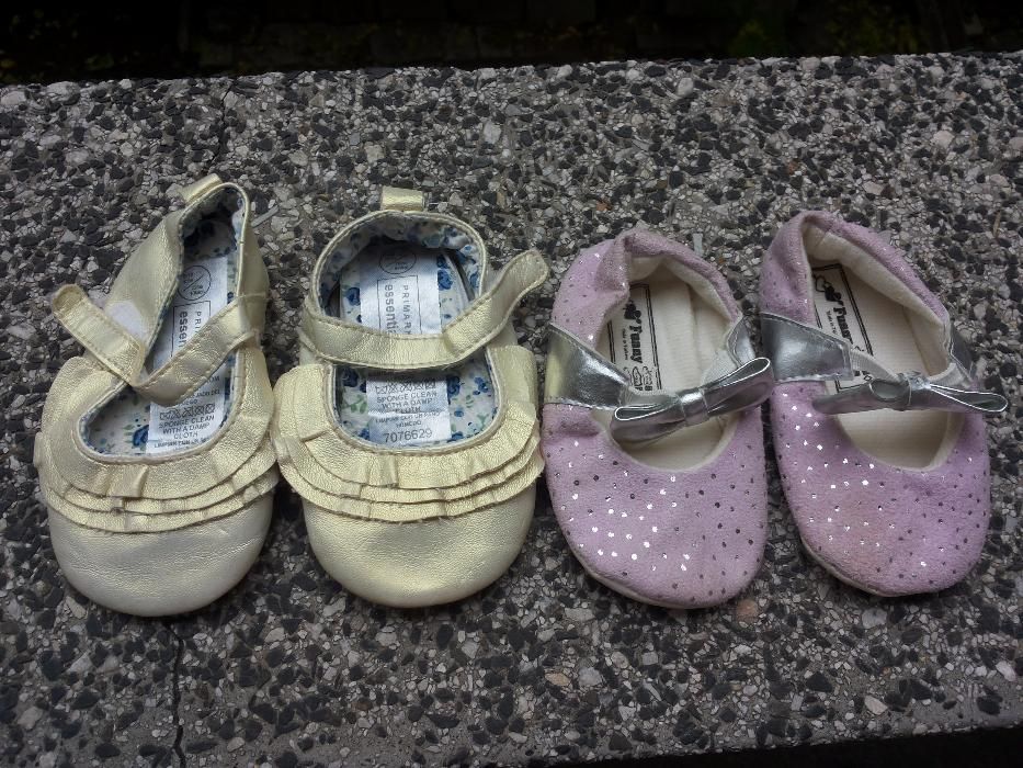 Сандалки, чехлички и пантофки за бебешки крачета