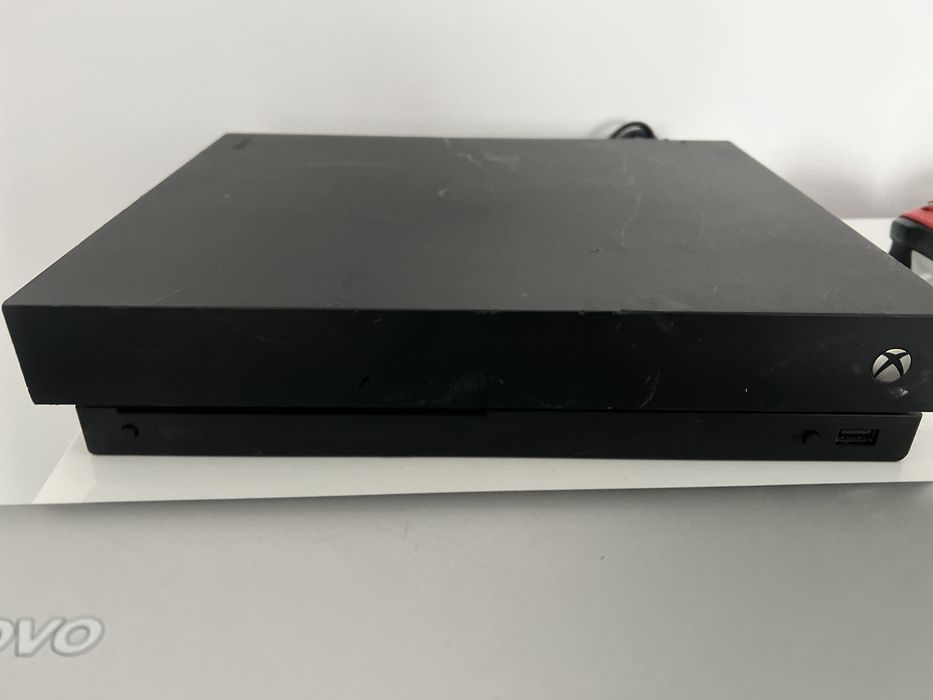 XBox One x Model 1787
