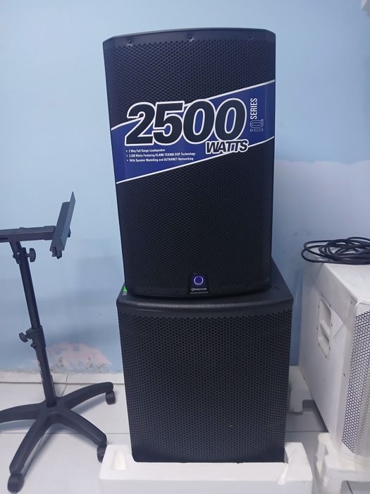 Turbosound , pa2 , prosessor electro voice