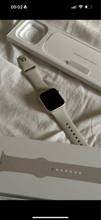 Apple Watch SE 2 Gen 40 м starlight-бежевый