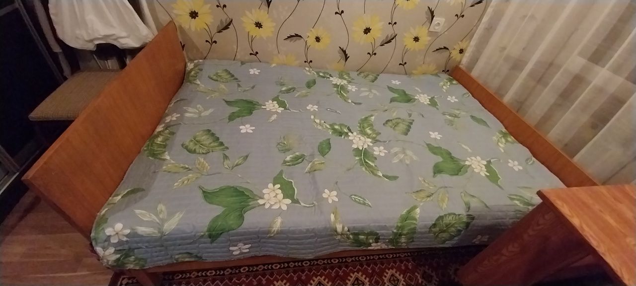 Кровать полуторка