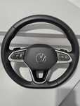 Volan vw cu padele  acc model nou se potriveste pe orice vw