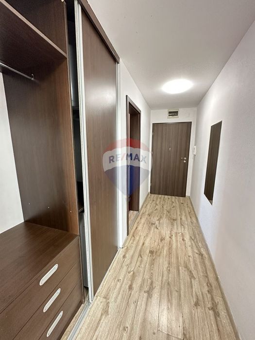 Дава се под наем Тристаен апартамент в Варна, Левски - 110 кв.м за 765 € - Снимка #10
