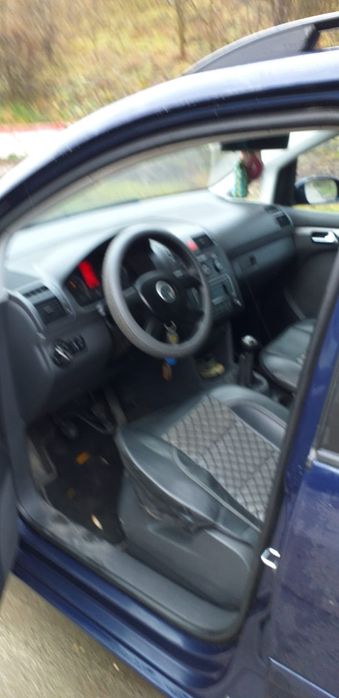 Se vinde Volskwagen Touran