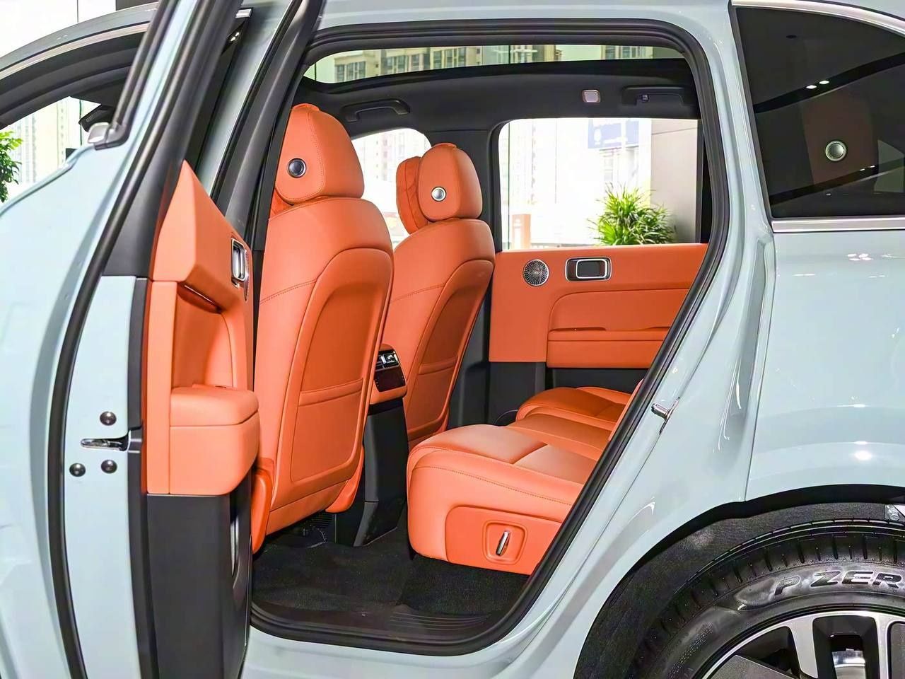 Lixiangl L6 2025 Pro — обновлённая. От Terraautouz версия
