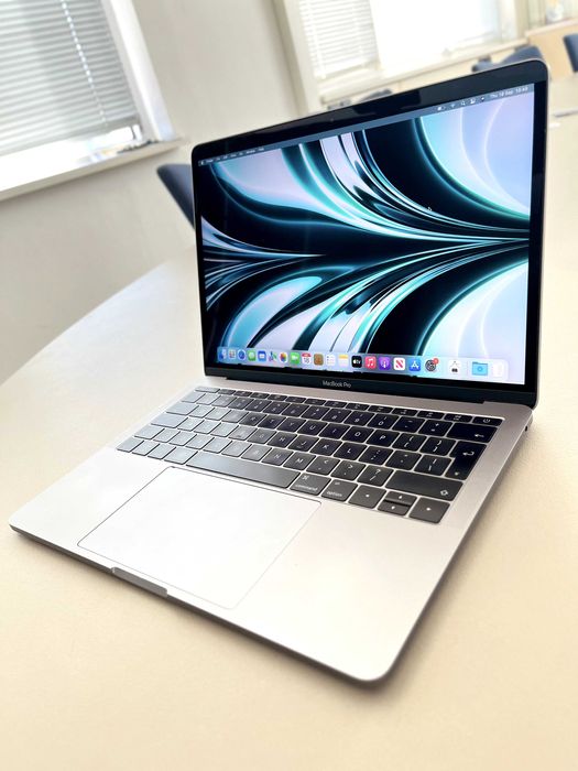 Apple MacBook PRO 13 A1708 Intel i5 16GB 256 GB NVMe Space Gray