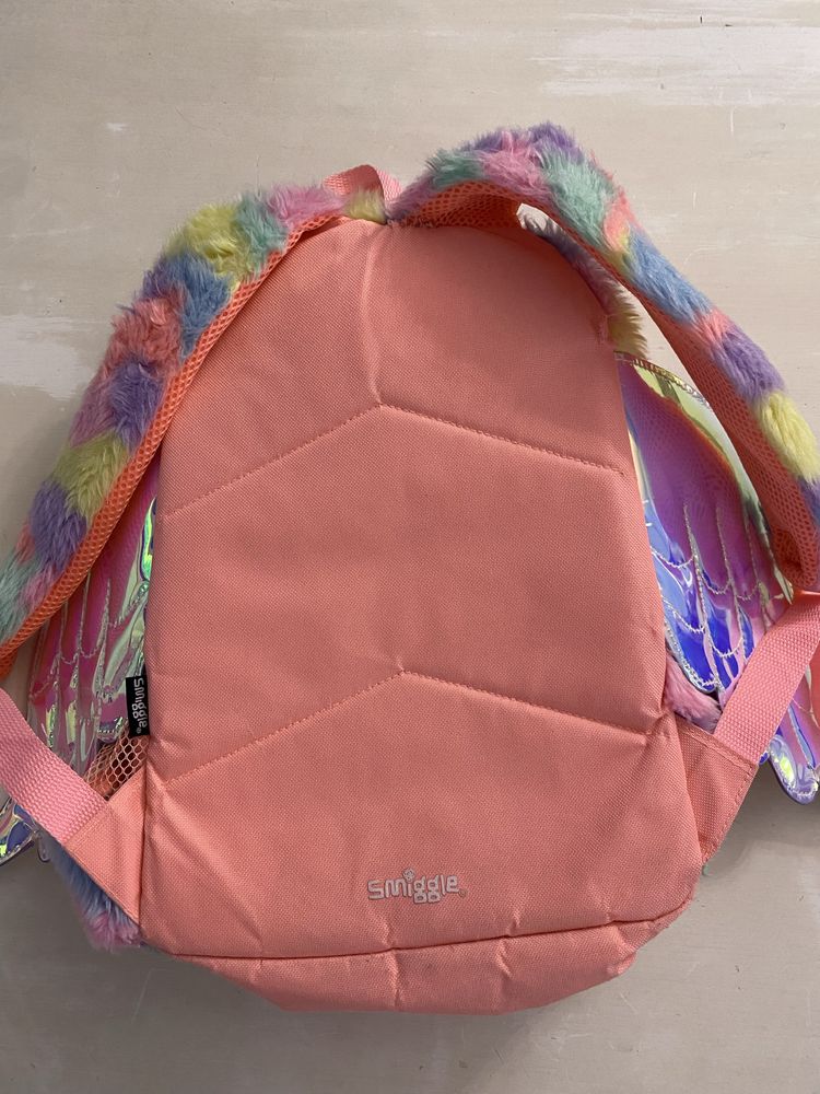 Ghiozdan -rucsac SMIGGLE , pufos cu aripioare silver