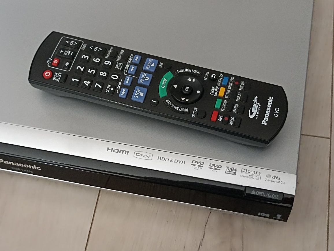 Dvd recordere panasonic dmr-eh495 cu hdd