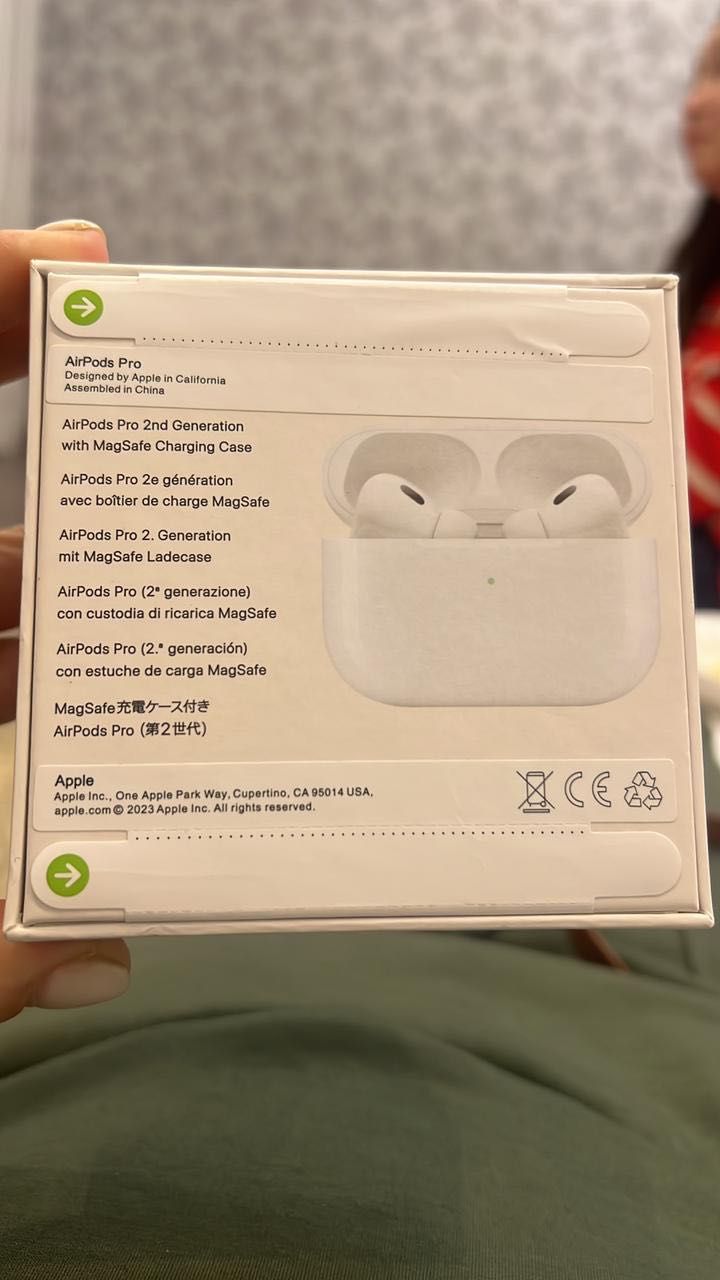 Оригинал AirPods