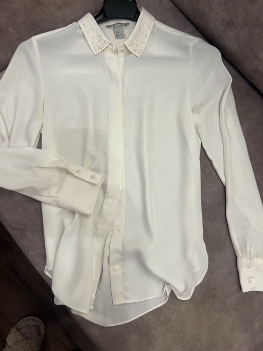 Дамска риза,цвят шампанско, сатен, размер s