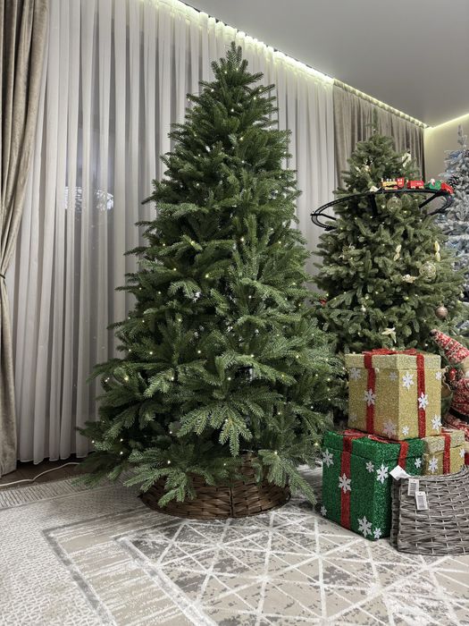 Елка искусственная